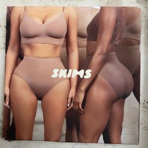 New Skims Seamless Sculpting High Waisted Brief